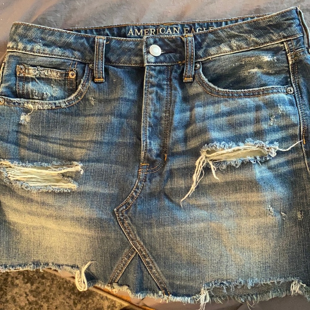American Eagle Demin Skirt!